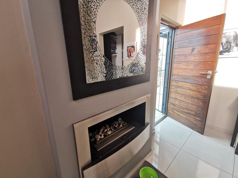 To Let 3 Bedroom Property for Rent in Bloubergrant Western Cape